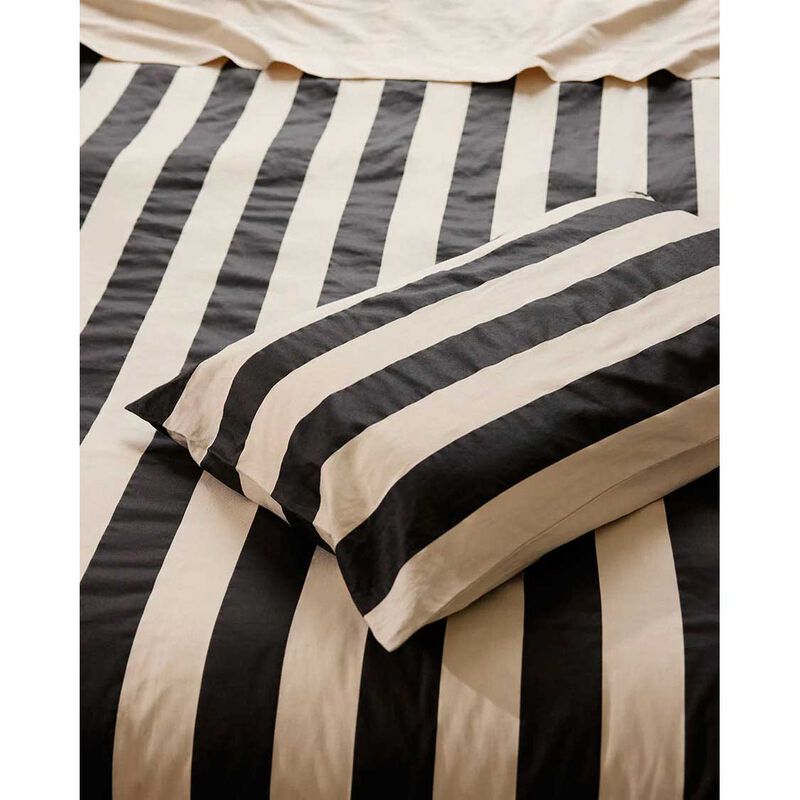 HOMMEY. Stripes Pillowcase Pair 48cm x 73cm image number 2